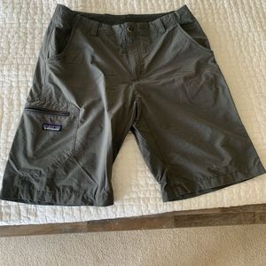 Patagonia Shorts 33 waist